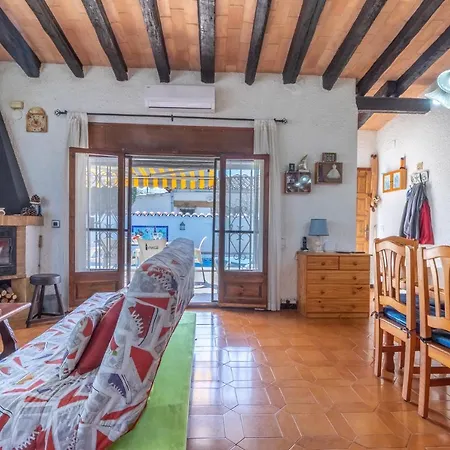 Goldhome - Requesens - Piscina Privada, Cerca Playa Сasa de vacaciones