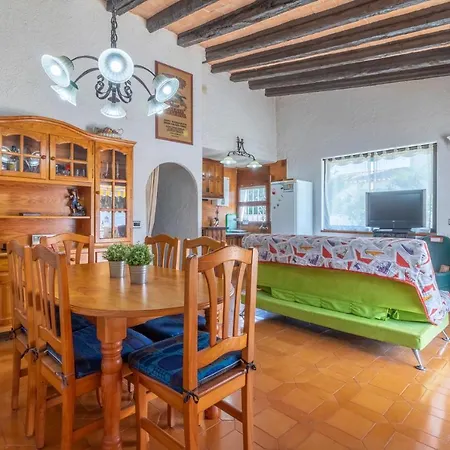 Goldhome - Requesens - Piscina Privada, Cerca Playa Сasa de vacaciones *